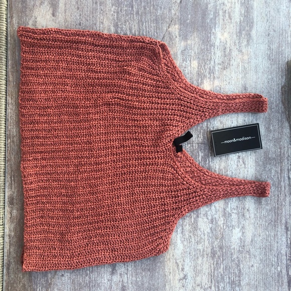 Knitted Tank Top - Picture 2 of 4